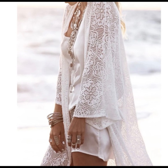 LACE SWIMSUIT COVER 1 left - Picture 4 of 8